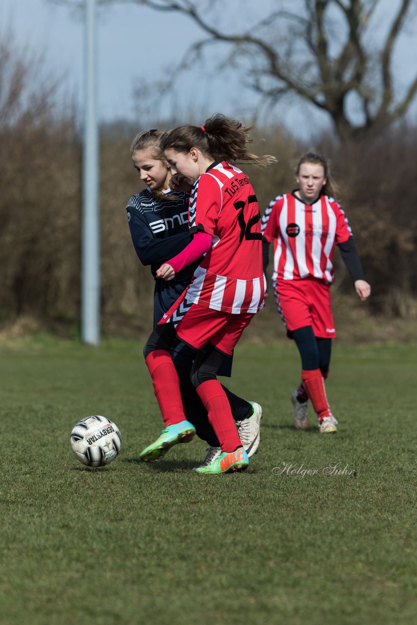 Bild 133 - C-Juniorinnen TSV Zarpen - TuS Tensfeld : Ergebnis: 2:1